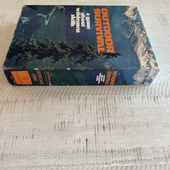 Vintage 1972 Avalon Hill Outdoor Survival Bookshelf Edition (unpunched) - Picture 9 of 10